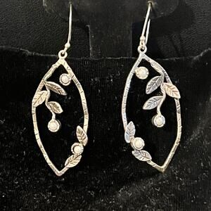 Women's dangling earrings sterling 925 Vintage leaf / vine design, 3 pearls ea.